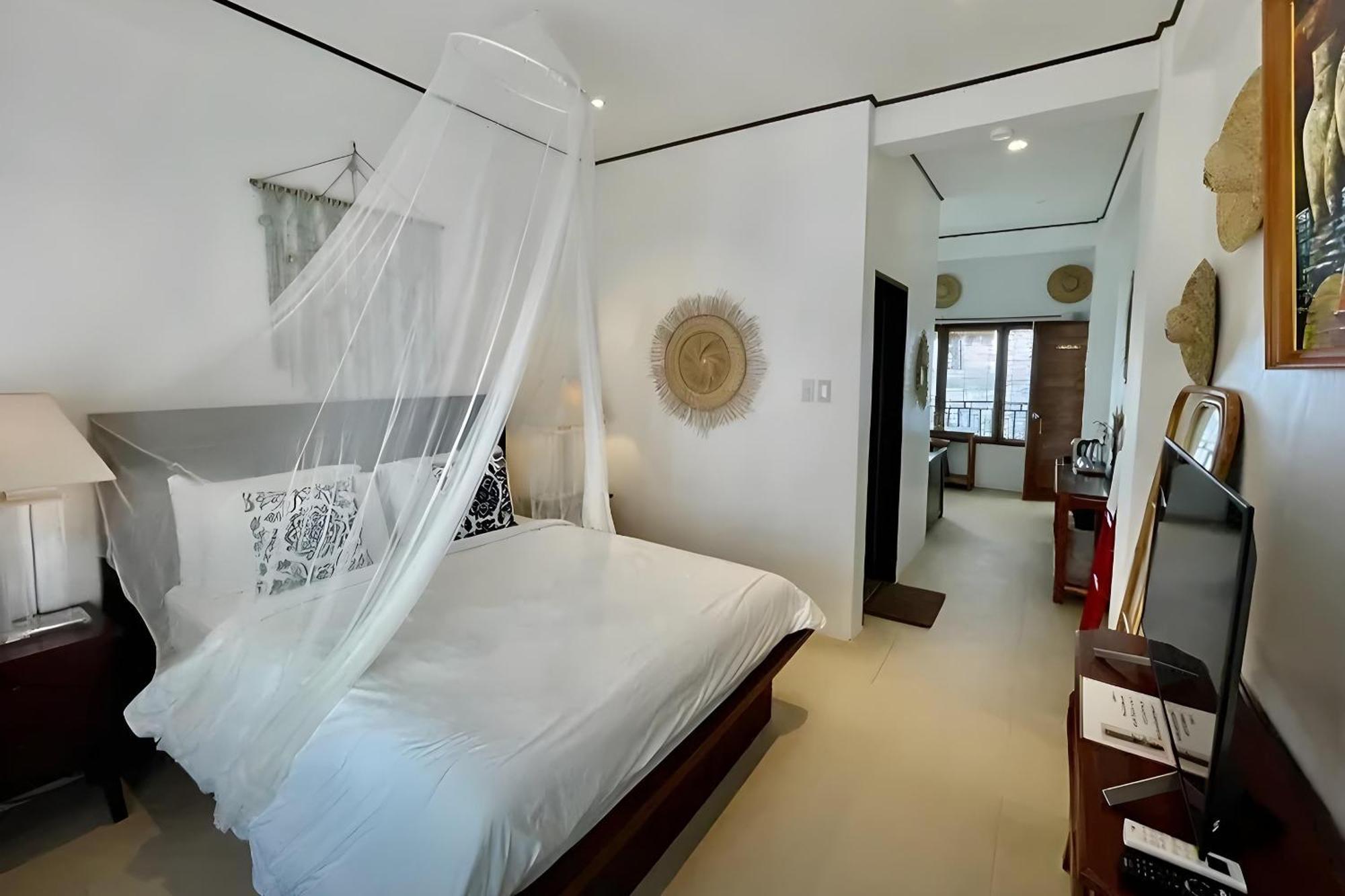 Sirom Beach House Tambobong Exterior photo